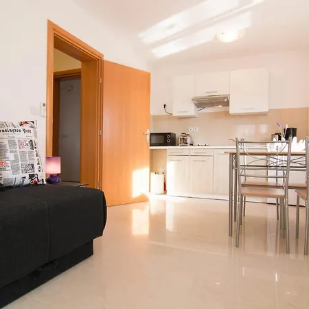 Jela 2124 Apartment