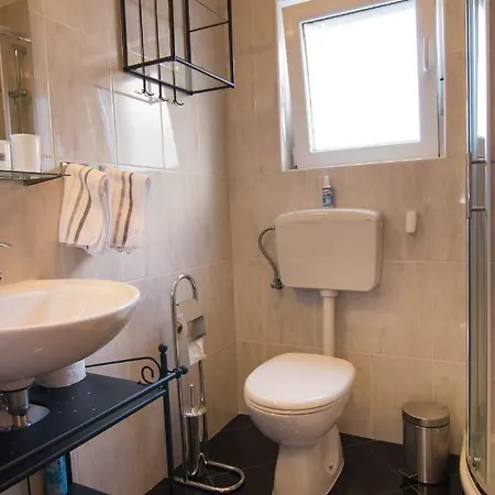 Apartment Jela 2124 Fazana